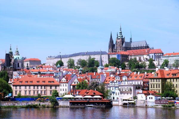 Prague Tourist Information & Travel Guide Prague Tourist Information & Travel Guide