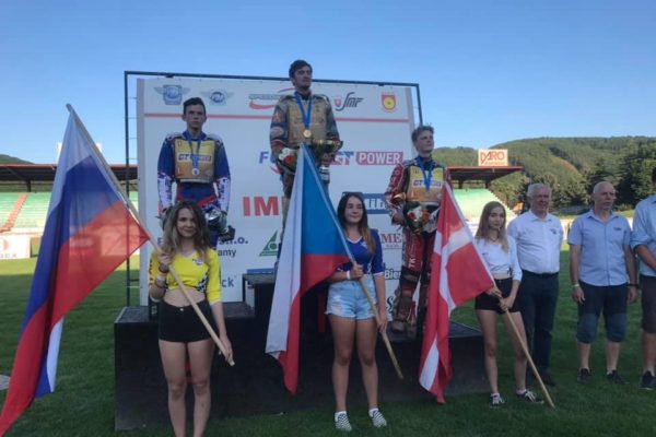 Jan Kvěch veze ze Žarnovice zlatou medaili Jan Kvěch veze ze Žarnovice zlatou medaili