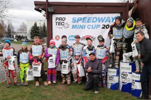 AKM chystá výcvikový tábor pro 125 ccm včetně náboru nových talentů AKM chystá výcvikový tábor pro 125 ccm včetně náboru nových talentů