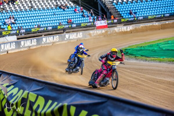 Vítězství pro Adama Bednáře! Český talent ovládl SGP2 v Rize Vítězství pro Adama Bednáře! Český talent ovládl SGP2 v Rize